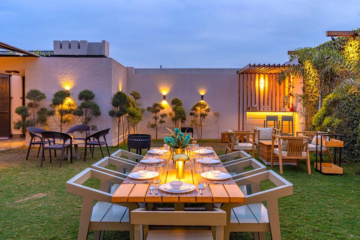 Stylish 7 BHK w/Lawn+ Outdoor dinning @ Amritsar