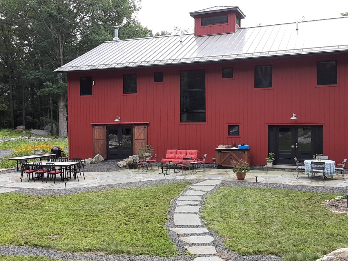 Carson Room at Gunks EcoLodge