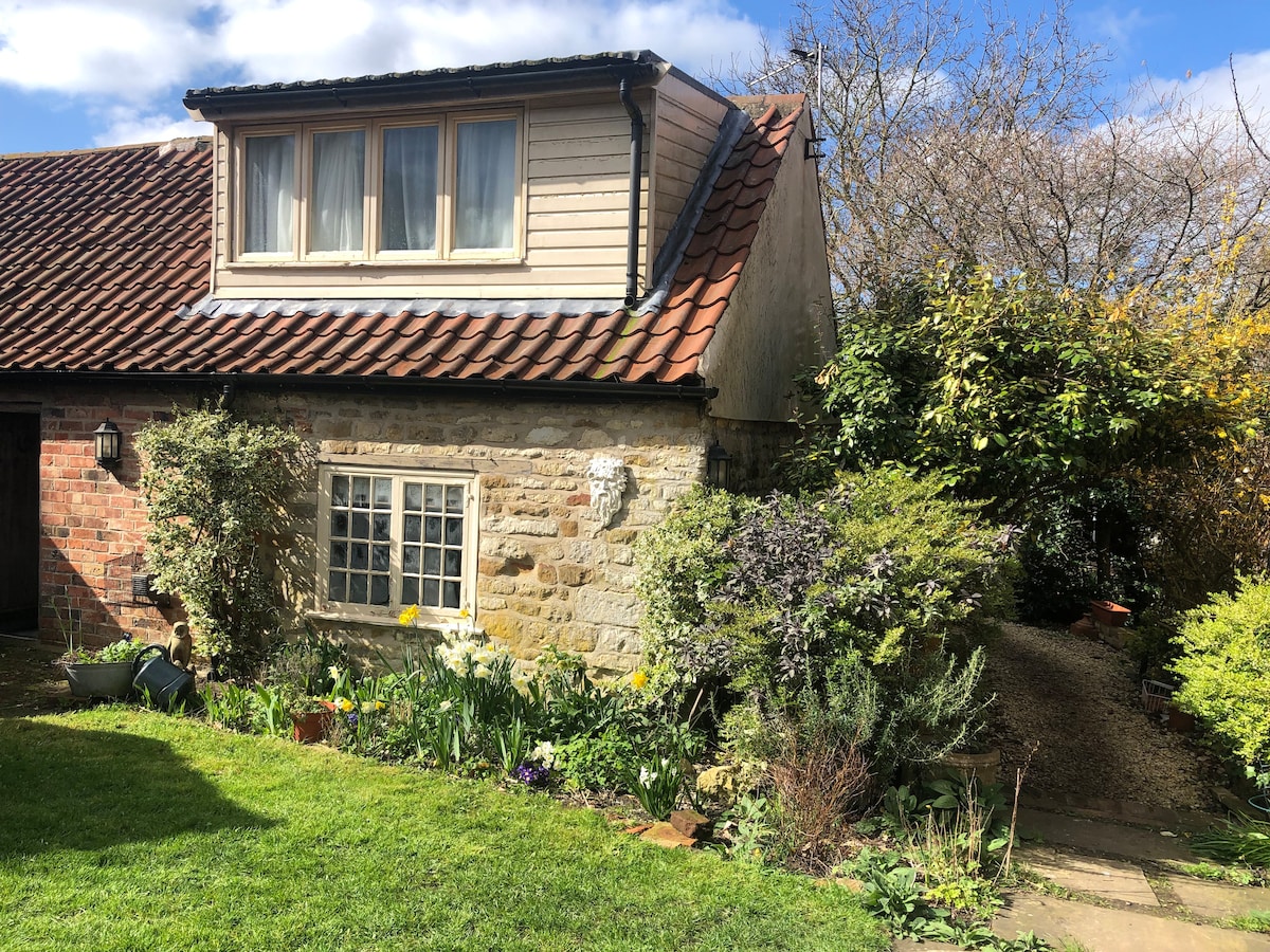 Cosy Country Cottage