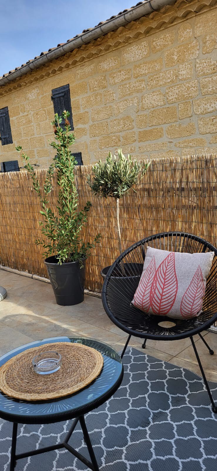 Proche d'Uzès la Terrasse du soleil levant