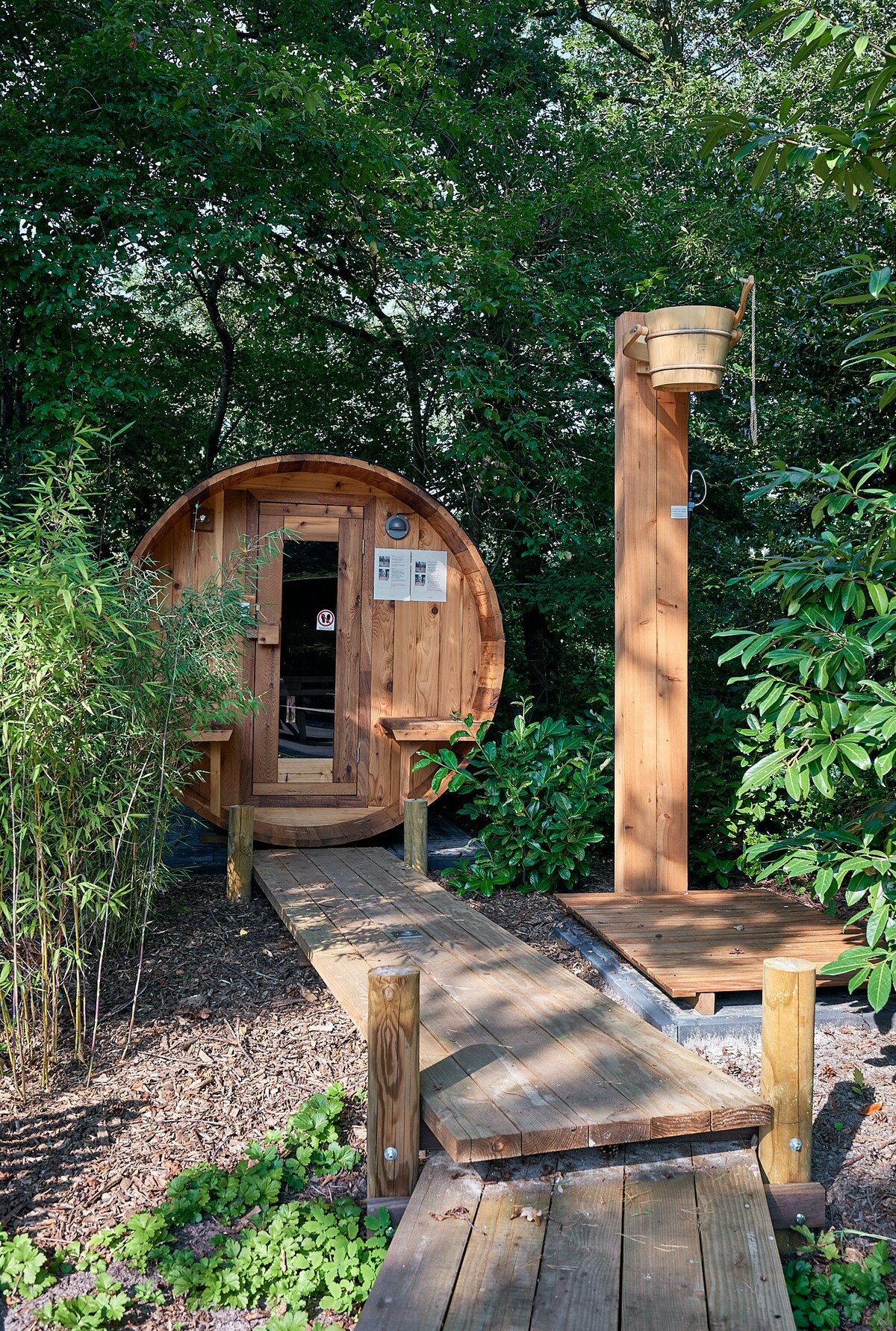ZEN-bungalow no 6 met sauna en hottub