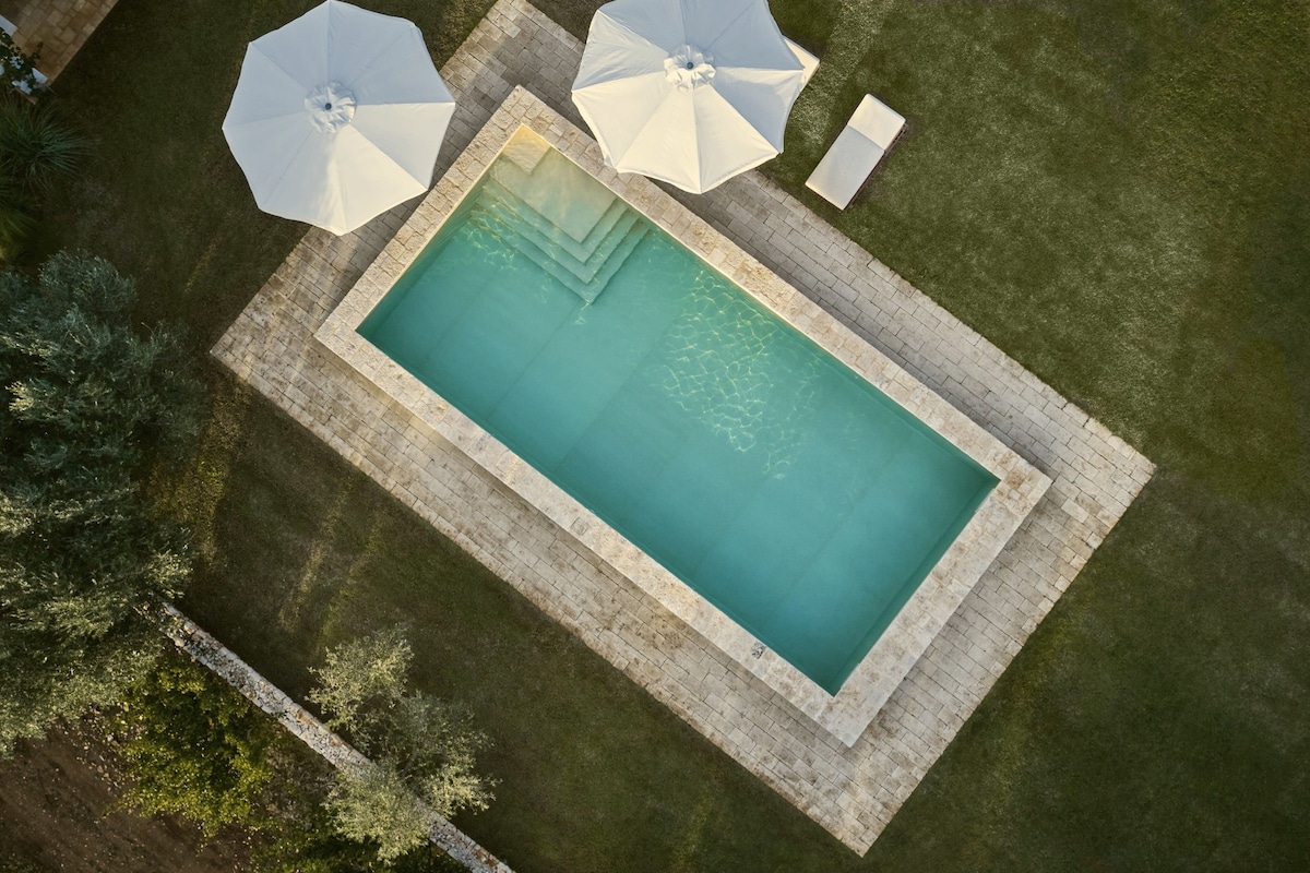 Stunning Trulli - gorgeous 10mx5m pool & gardens