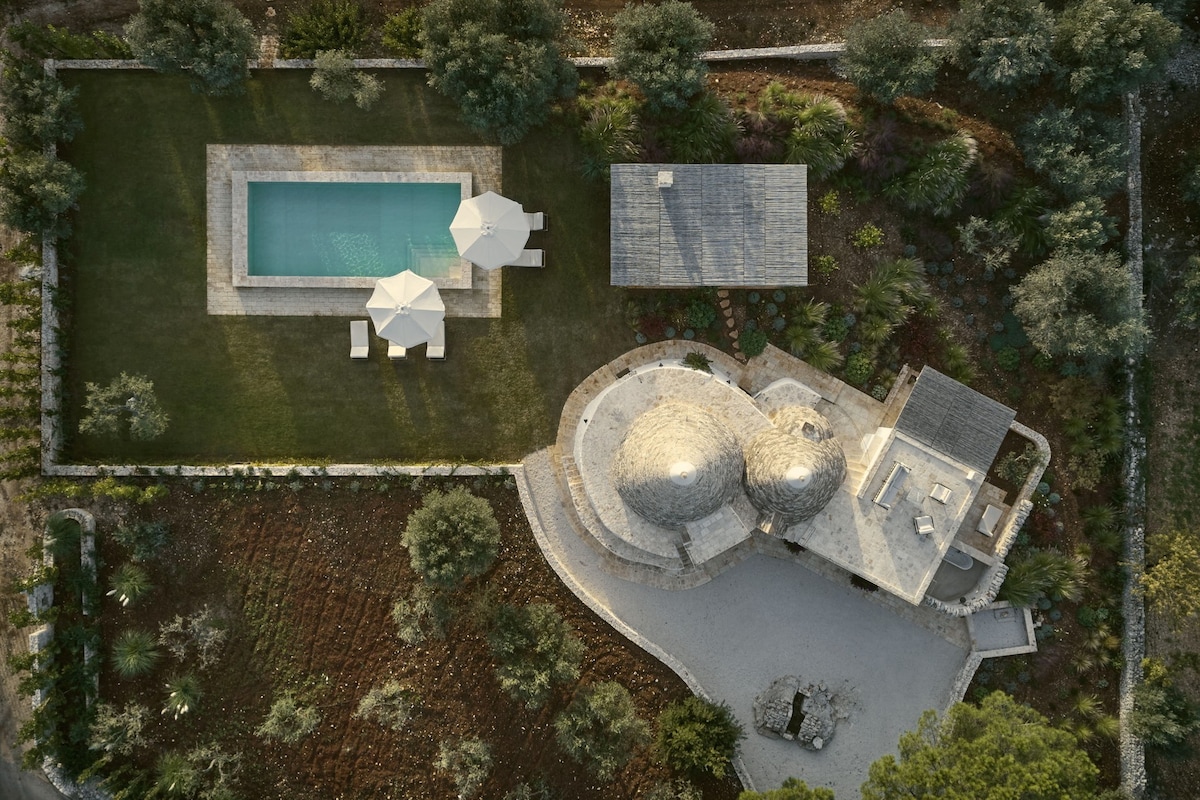 Stunning Trulli - gorgeous 10mx5m pool & gardens