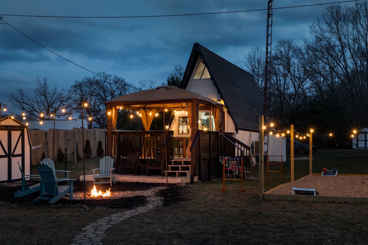 A-Frame w/Lake/Hot Tub/Sauna/Pontoon/Kayaks