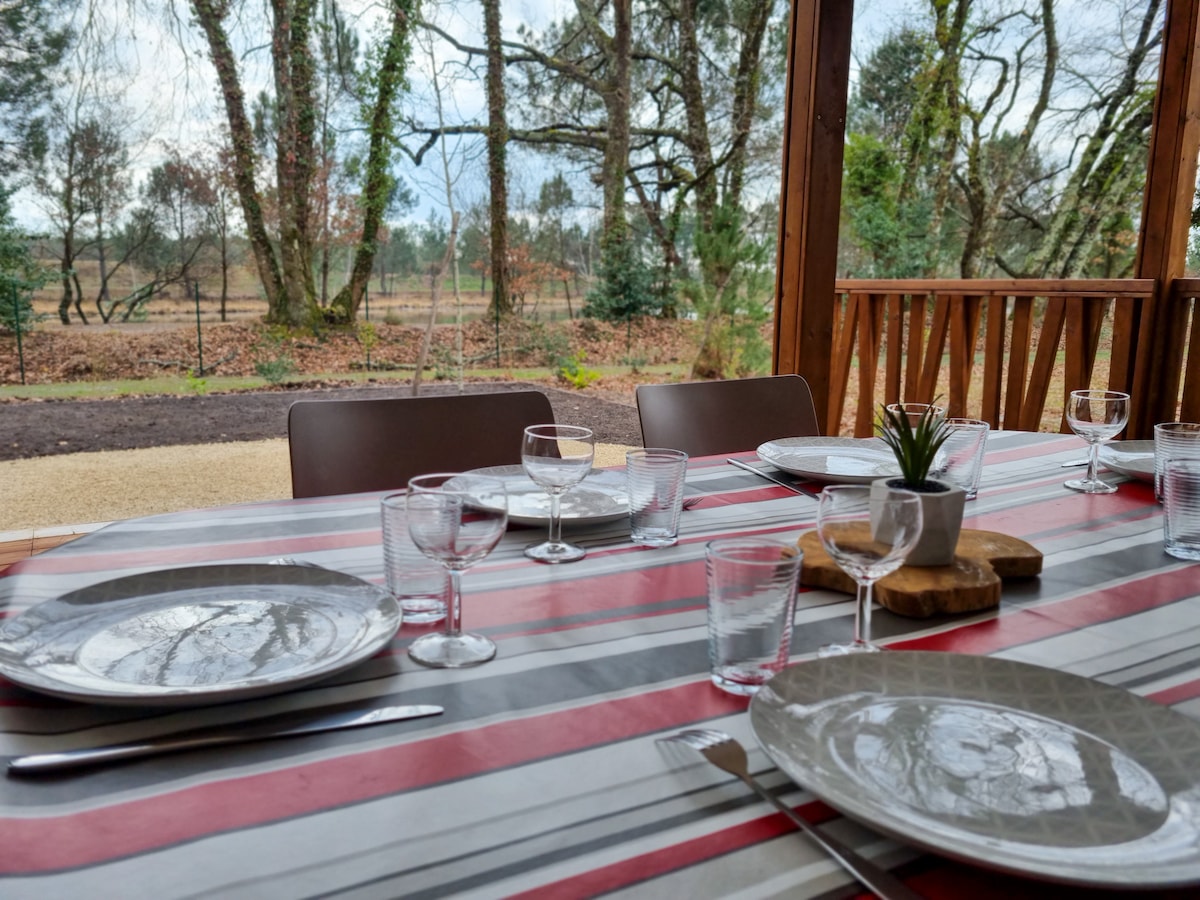 Cabane Loumaelou Chalet Nature Bord Lac Piscine 4P