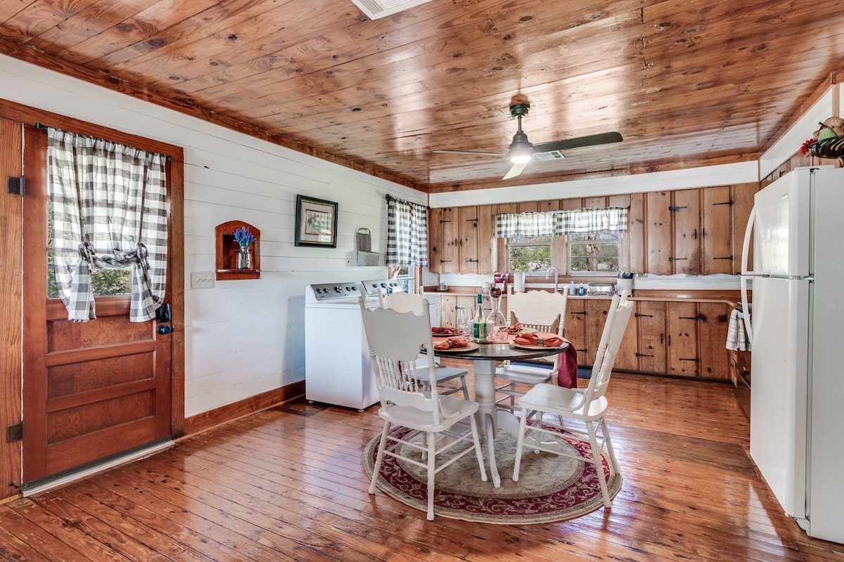 Charming country retreat at Grand Coteau