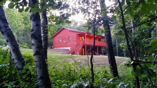 Timber ridge Cabin W/ outdoor HOT TUB