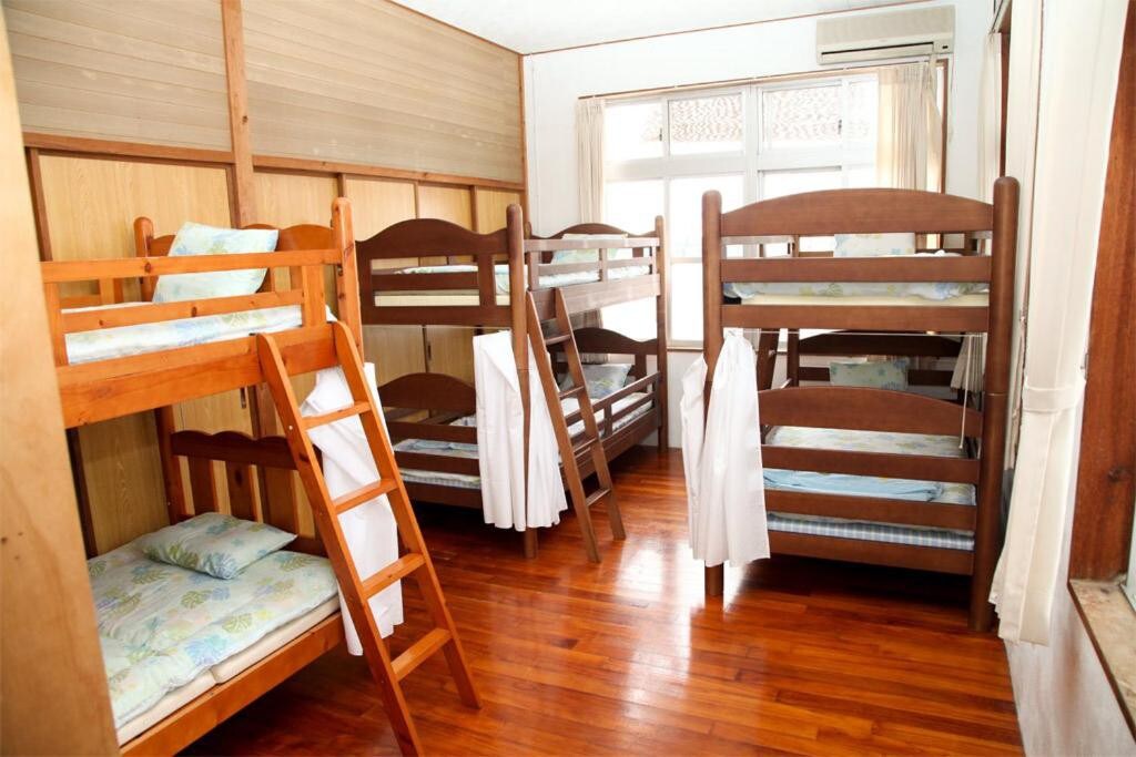 exclusively for men/Single (bunk) bed/share room