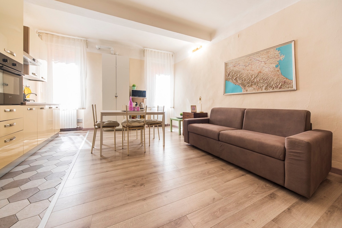 Lovely Two-Level Apartment In The City Center