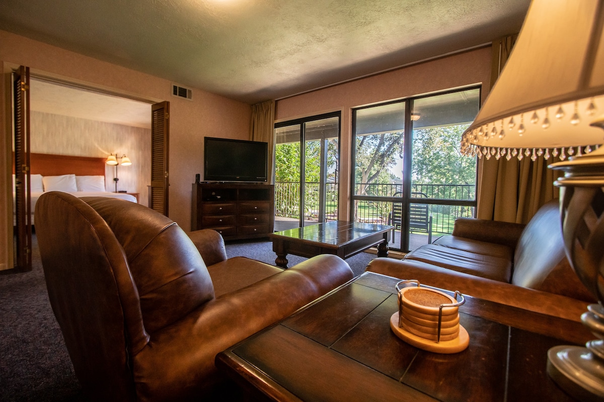 Sweetwater at Lake Conroe - 2 BR