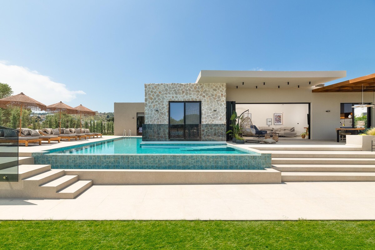 Mirena Luxury Living - CasaDiRia