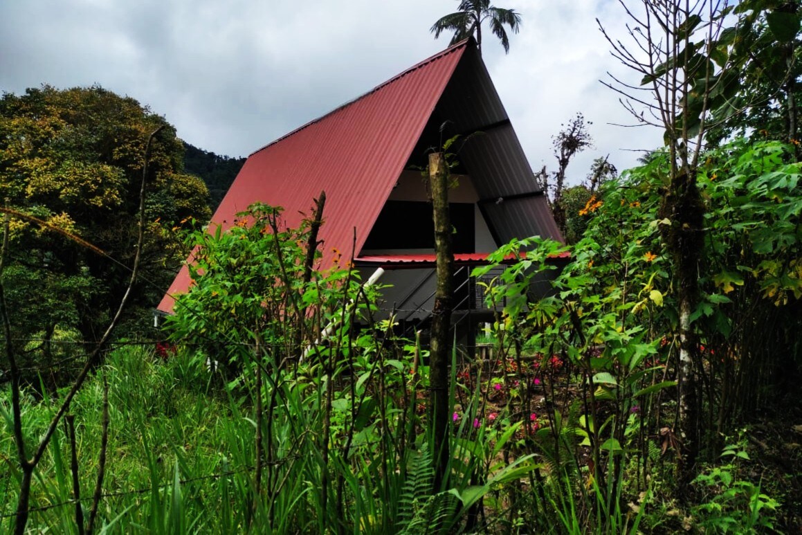 Planta Alta, cabaña en Mindo-Ecuador