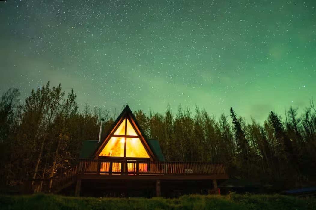 Beautiful Lakefront Chalet - WOW