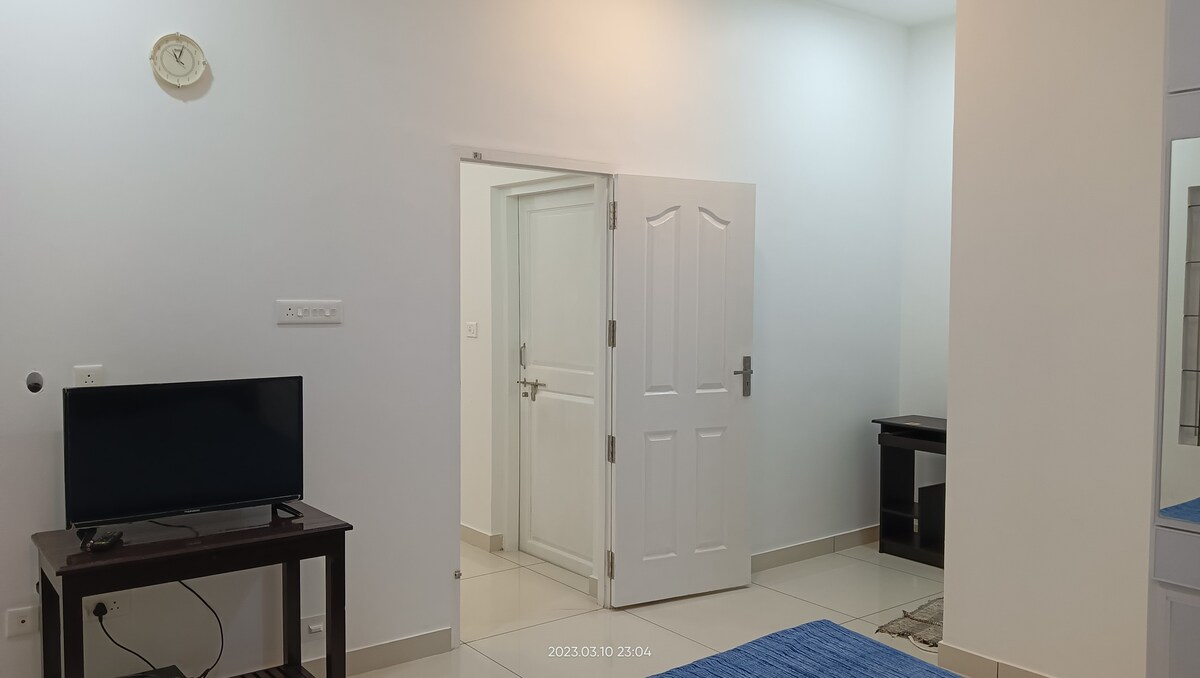 1 BHK premium AC apartment Kazhakutom, Trivandrum