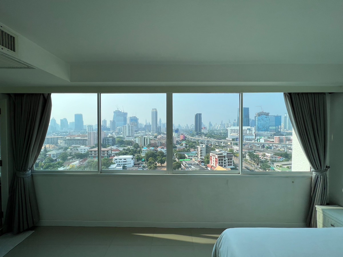 Panoramic City View 2 Bedroom 171