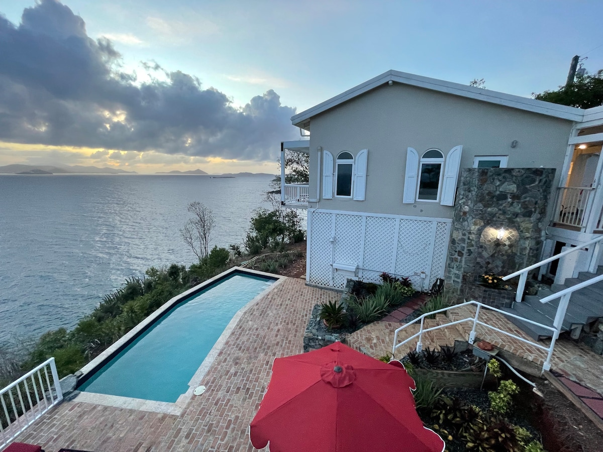 Villa Belvedere Oceanfront Suites