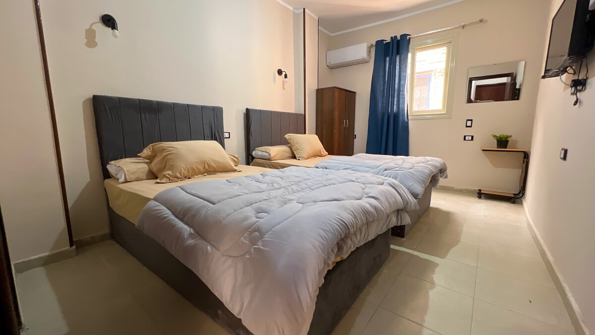 Guest house double room with rooftop breakfast
