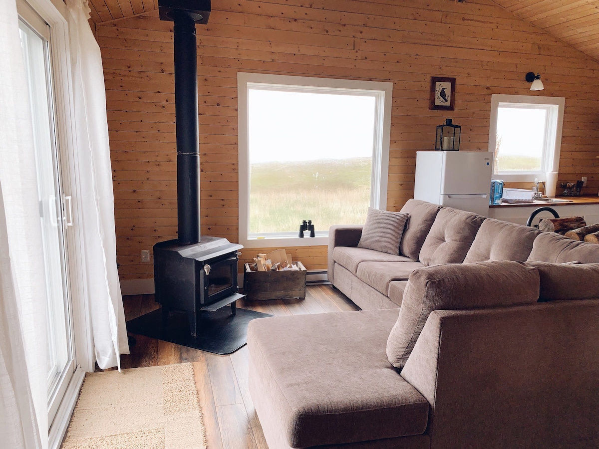 Hay Cove Cottages - Cozy Seaside Cabin