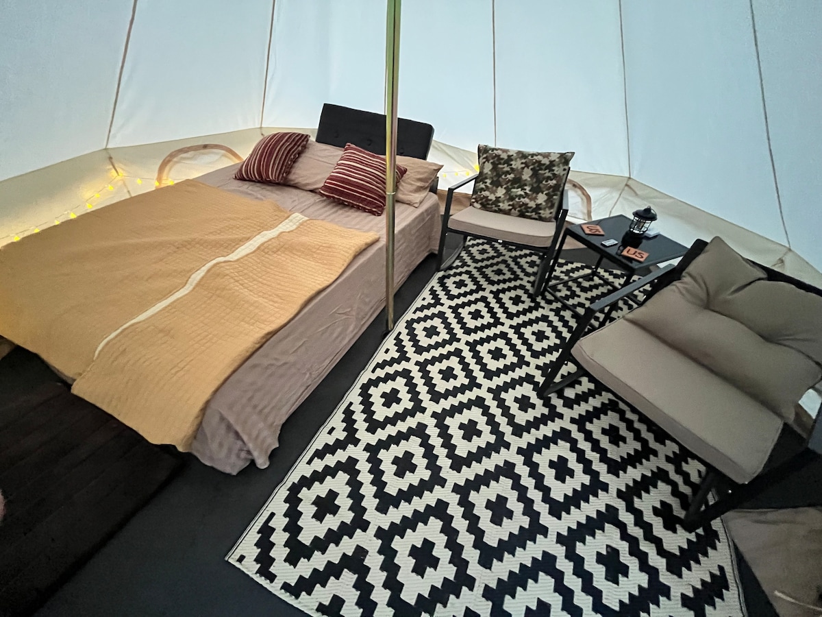 Glamping the Flint Hills, KS