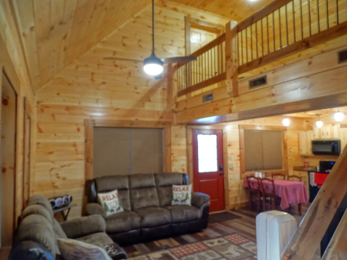 New cabin close to Raystown Lake