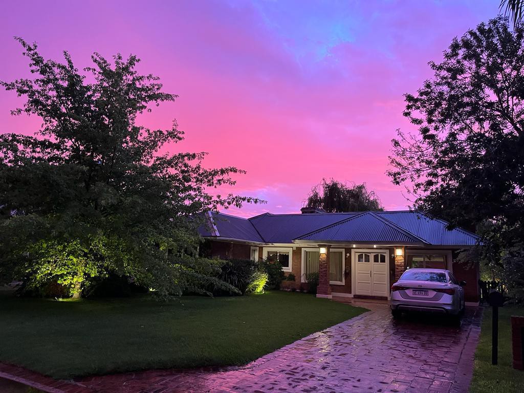 House with pool in exclusive golf country club