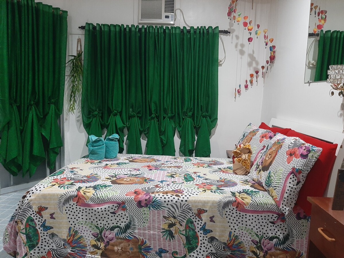 Lala Panzi Emerald Room