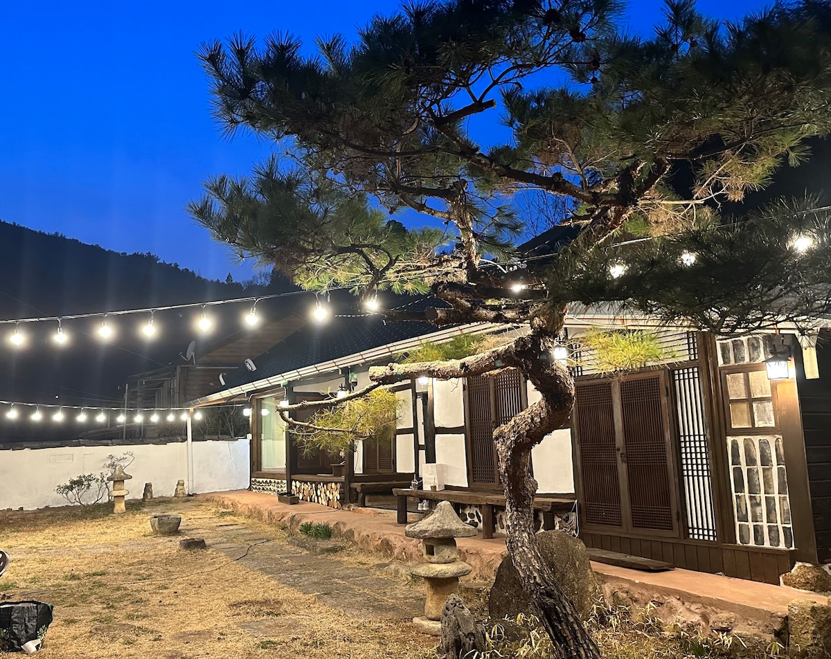 [Goznock] [私人韩屋] #最多6人#柴火烧烤# Choncang # Suncheon Travel #适合家庭入住#连续夜晚活动