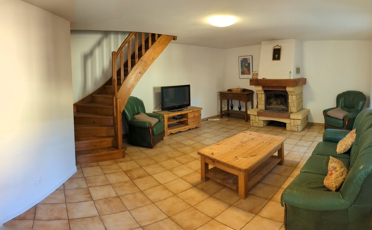 gîte confortable et spacieux (6-8 personnes)