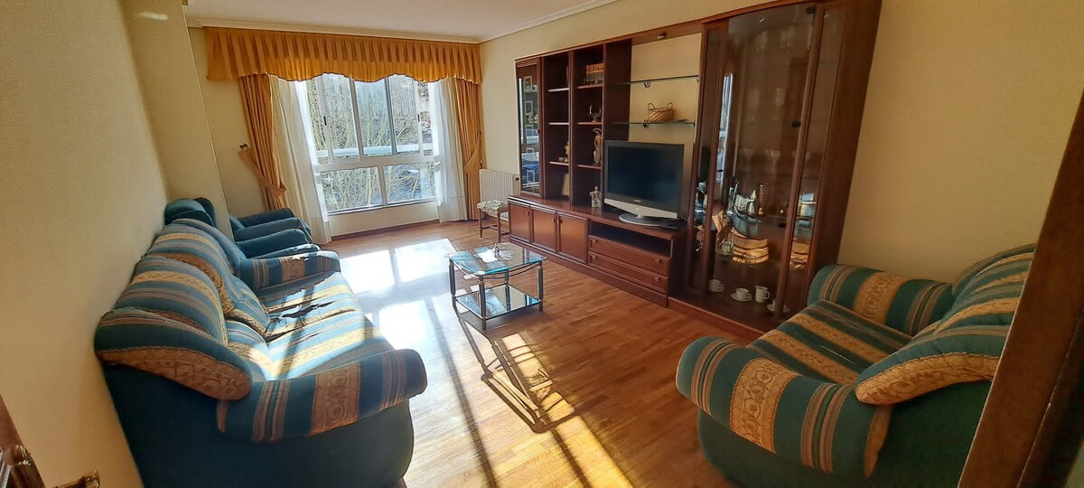 Spacious Apartment in Ourense