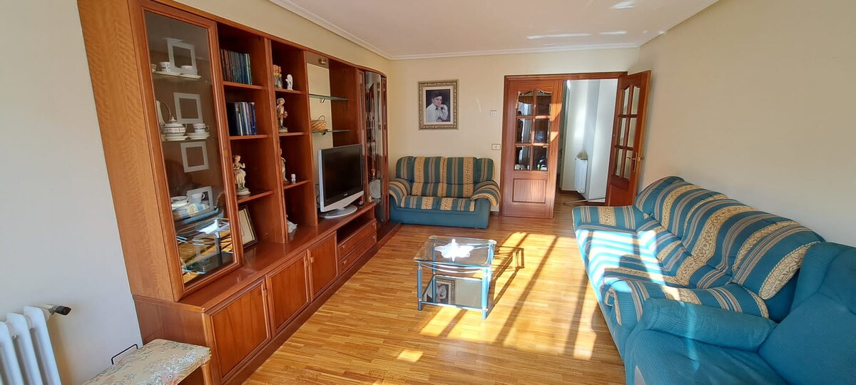 Spacious Apartment in Ourense