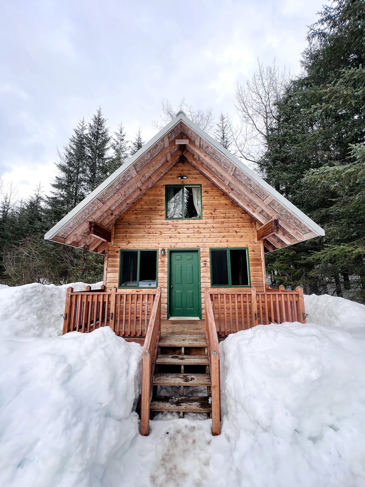 Bear Lake Cabin in the Woods