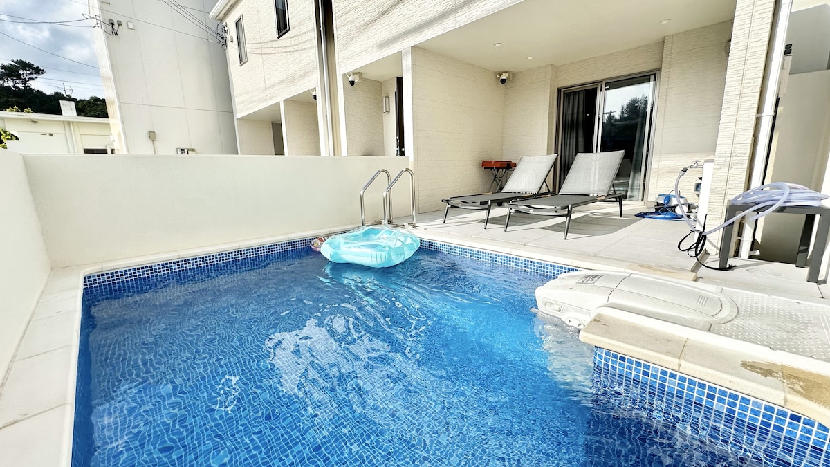 Private swimming pool / 3LDK/ WiFi/12名様OK/7F