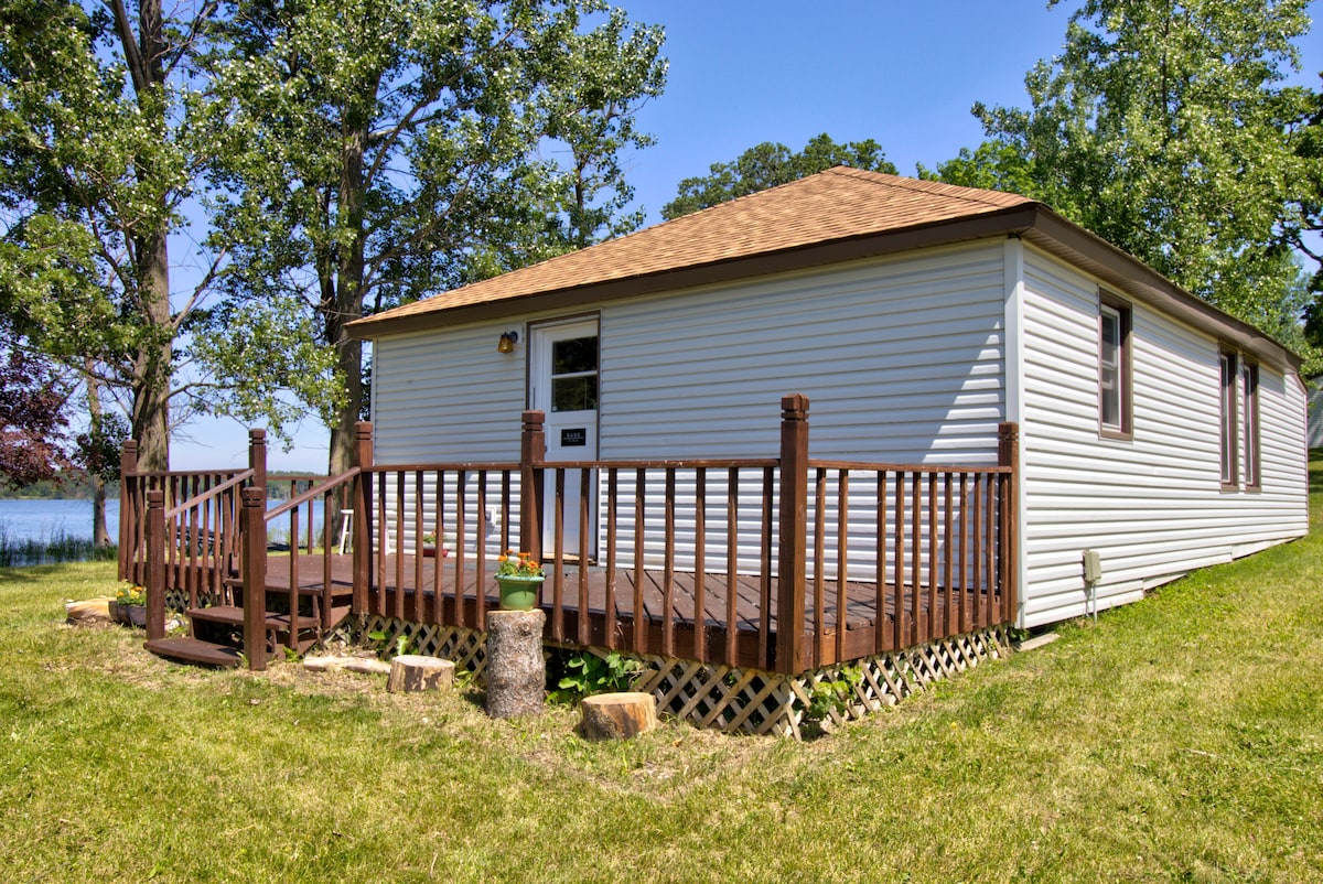 Bass Cabin near Alexandria, MN | Lakefront Views