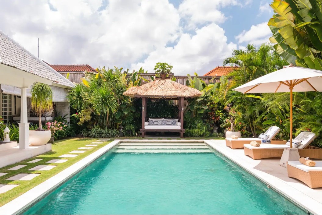 Charming Spacious Hidden Villa Tropical Paradise