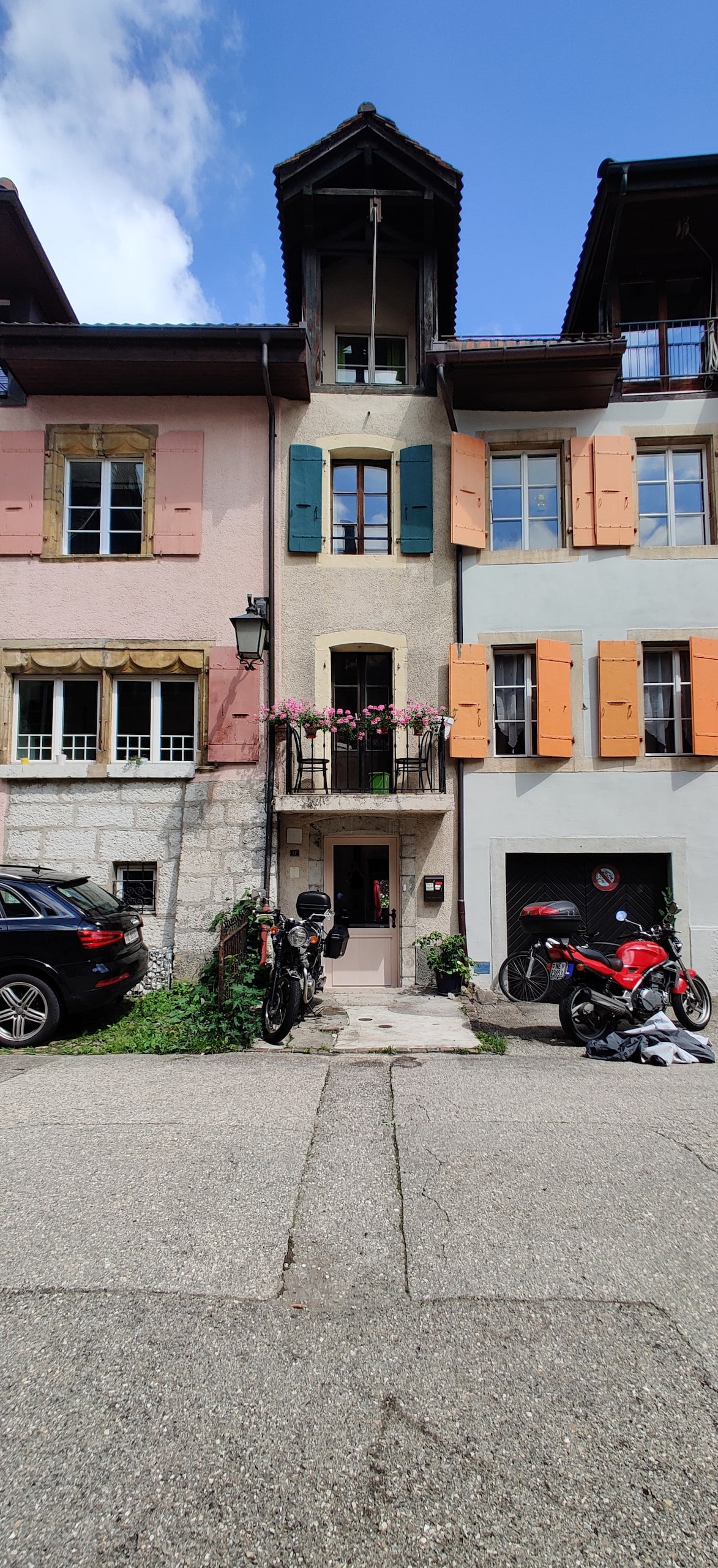 Charmante chambre dans le vieux bourg (rez)