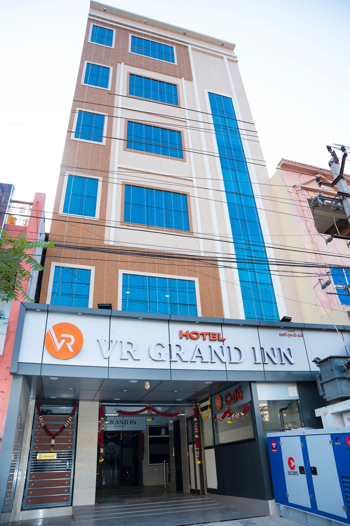 Hotel VR Grand IN