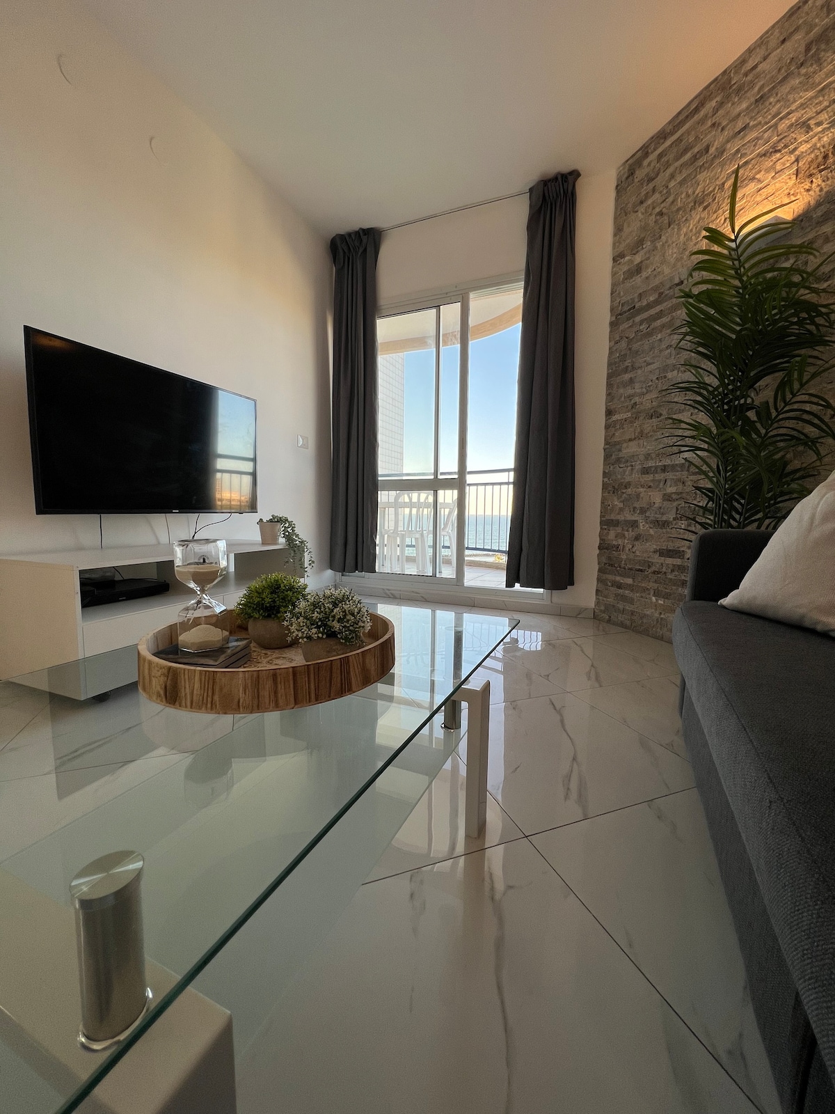 Beautiful Sea View Apartment Ashkelon