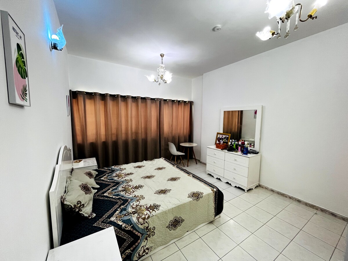 Private room in home Sharjaha Abu Sagara