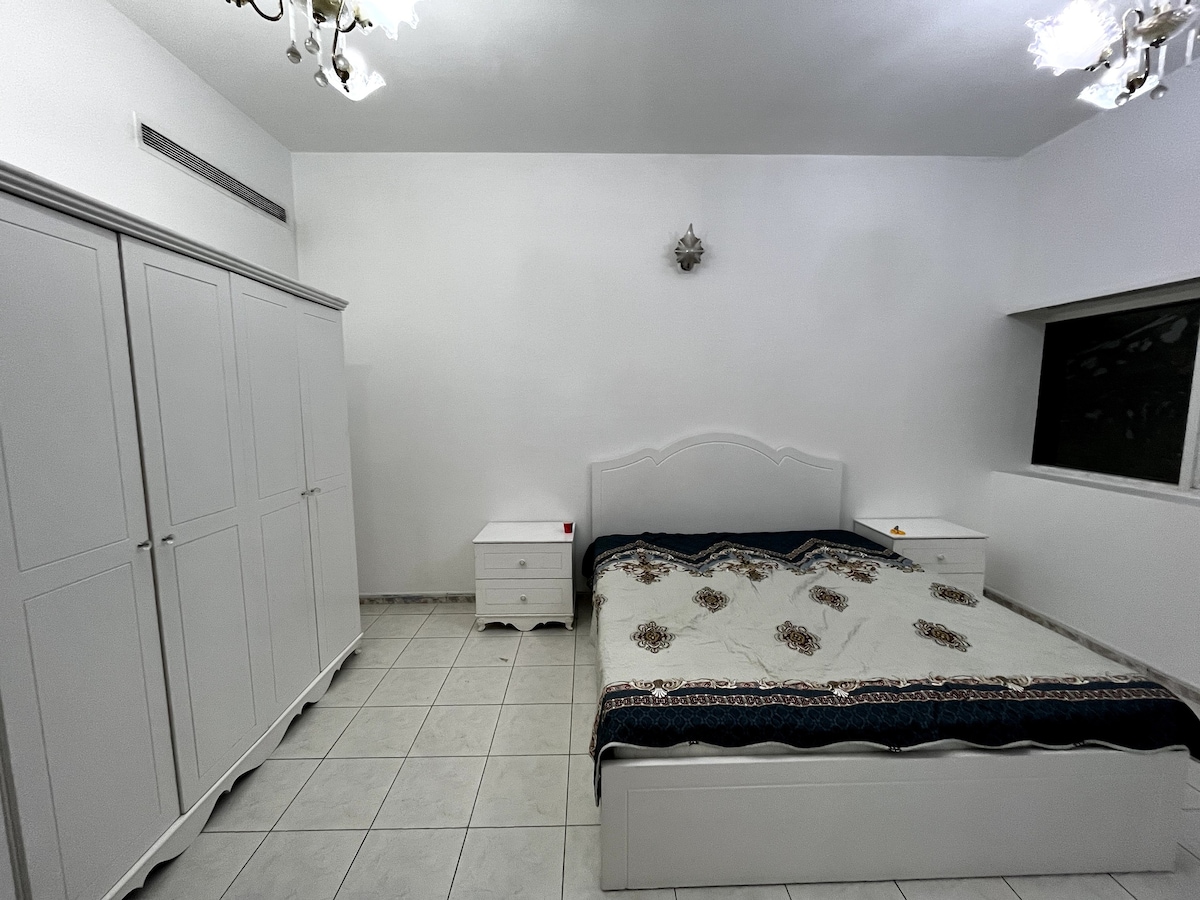 Private room in home Sharjaha Abu Sagara