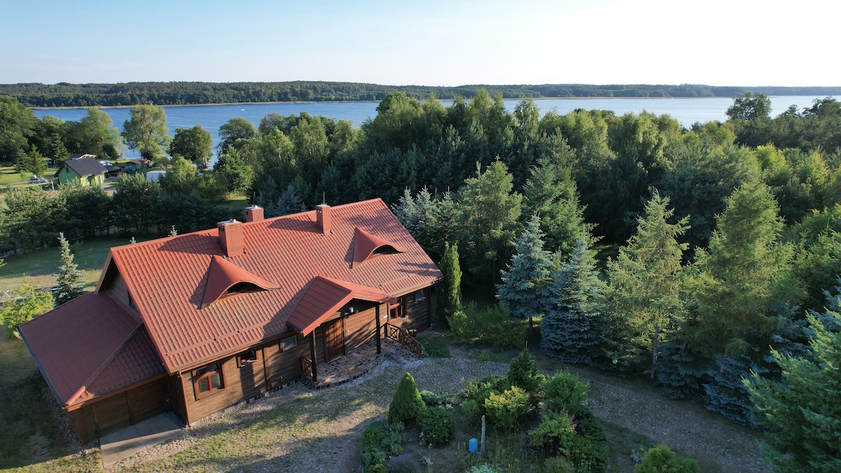 Ferienhaus am See in Polen