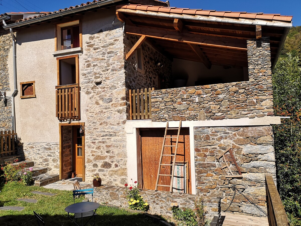 Gîte de montagne avec jardin