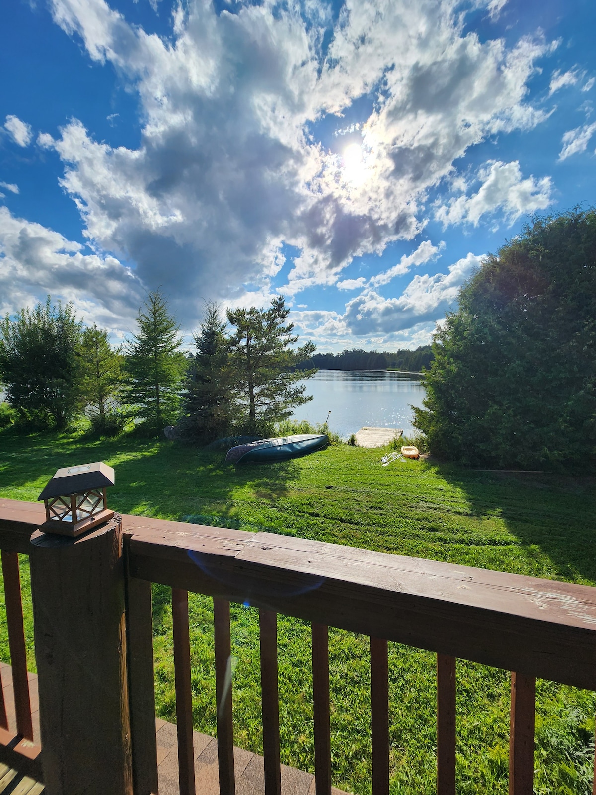 Waterfront Cottage & Sauna on private lake