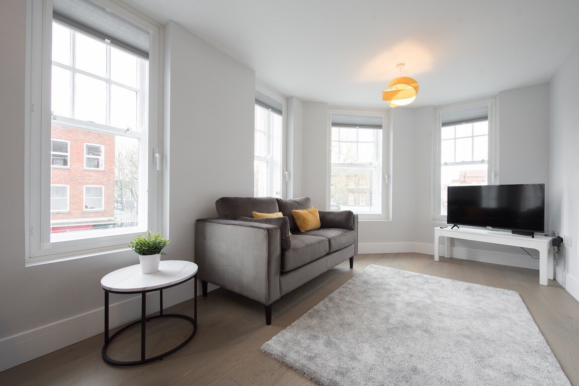 Modern,Bright and spacious 2 bed