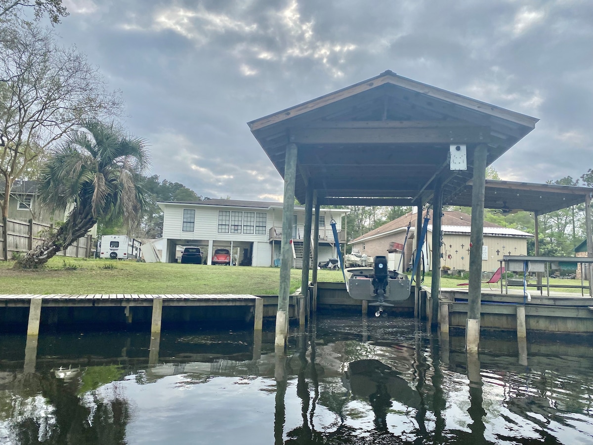 海滨小屋！距离多芬岛（ Dauphin Island ）仅20分钟路程！