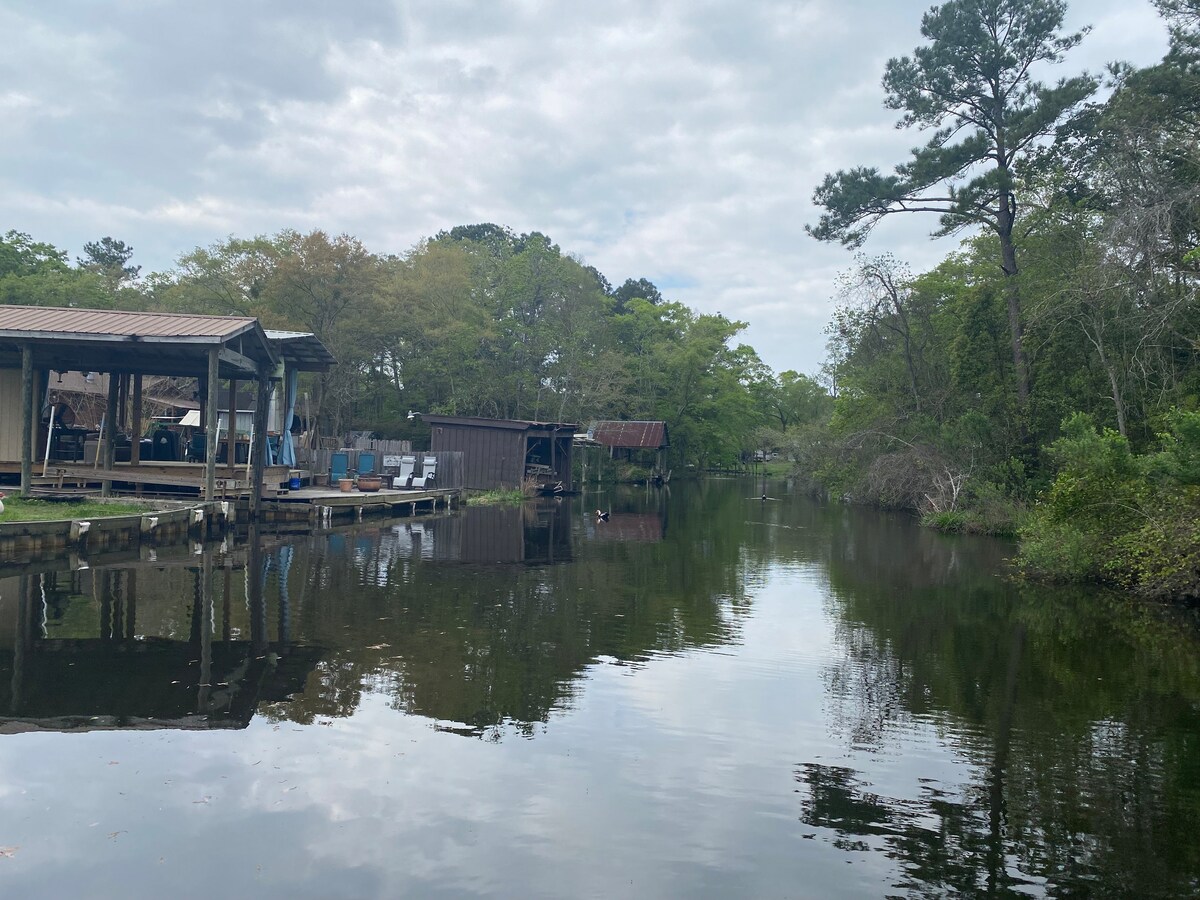 海滨小屋！距离多芬岛（ Dauphin Island ）仅20分钟路程！