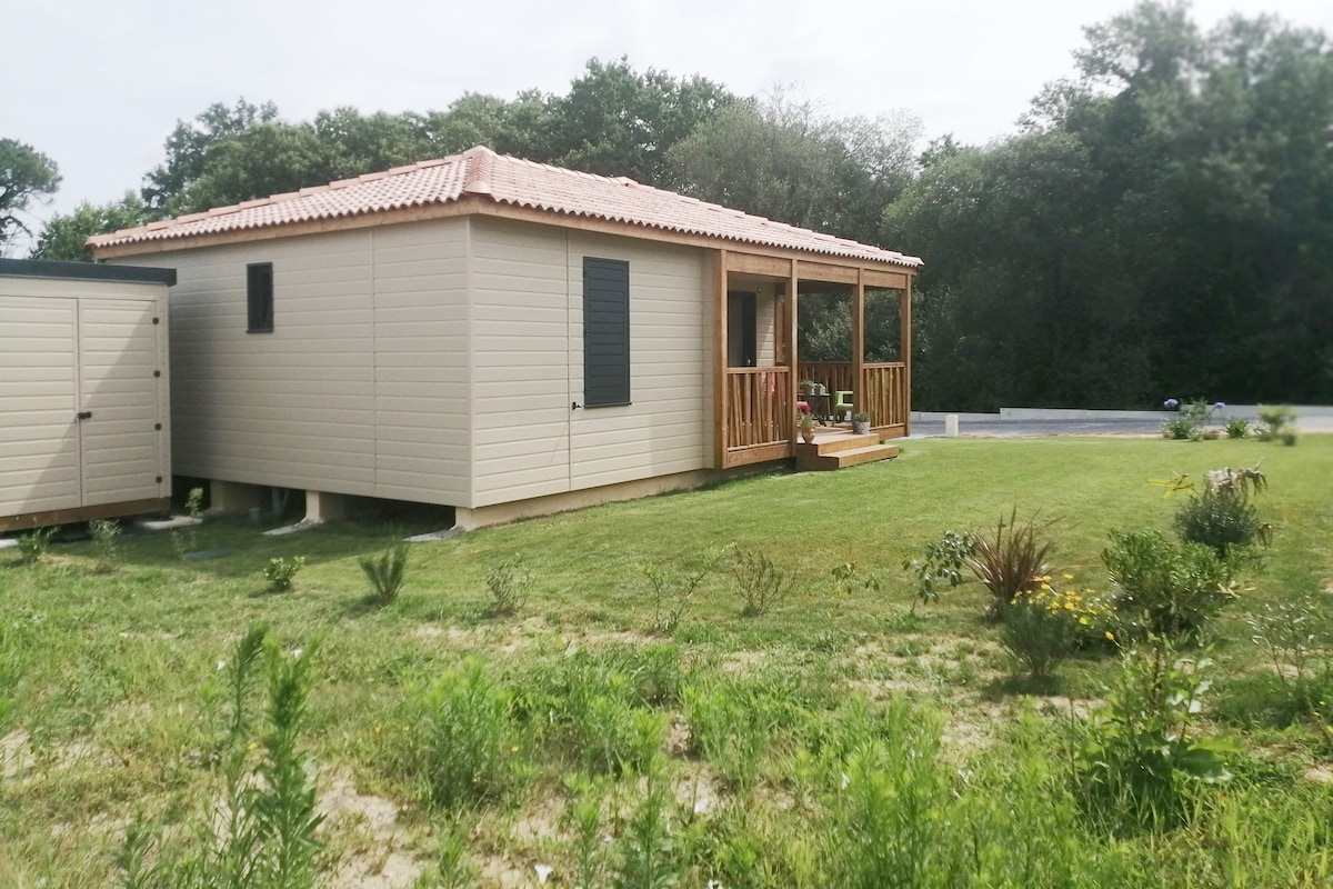 Joli chalet landais, "le petit résinier".