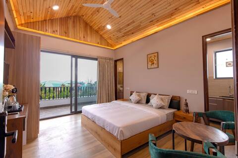 Kailasham Stay - 6 Bedrooms with private bathrooms