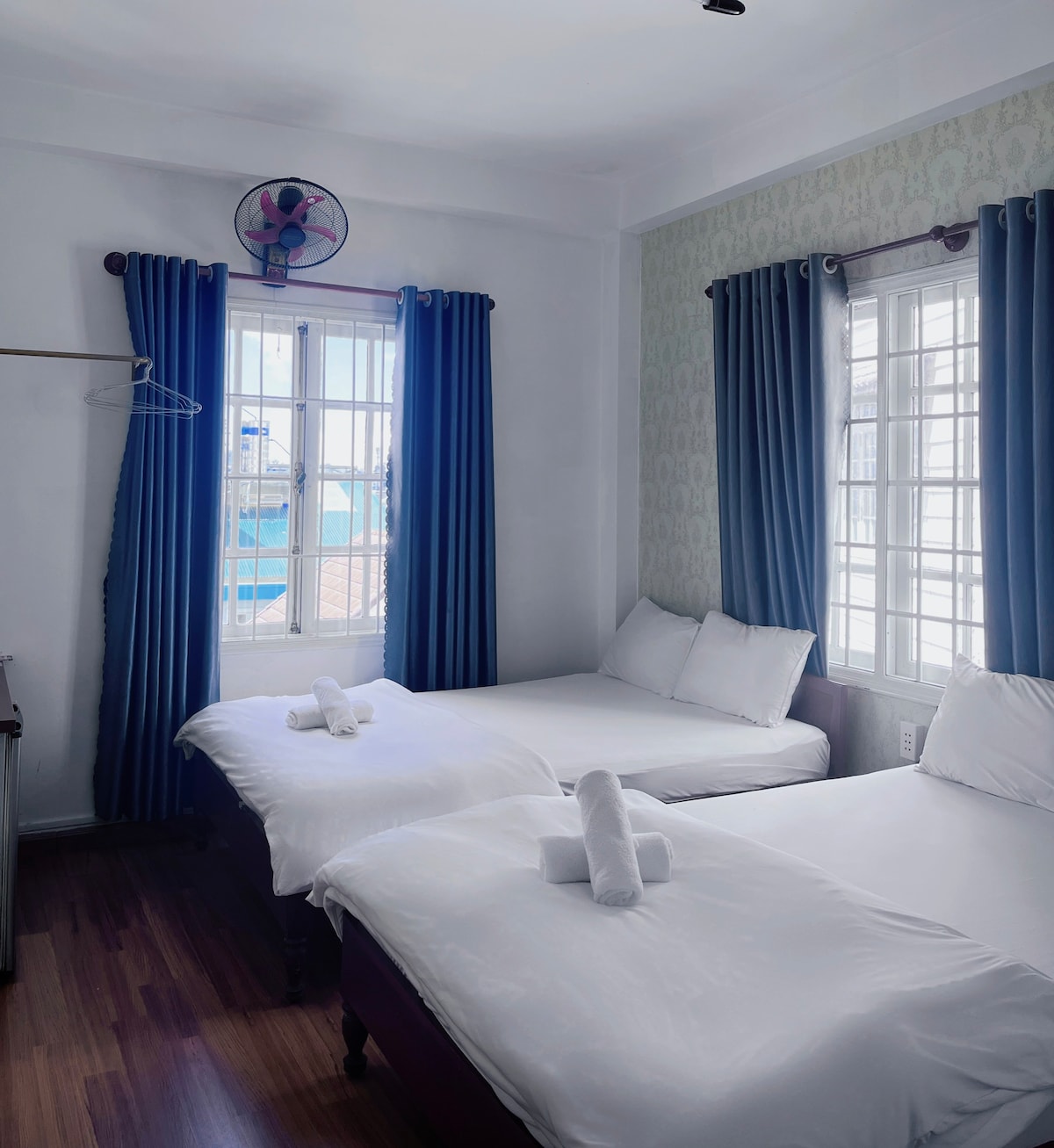 Glory Hotel - Twin Room- 4 person