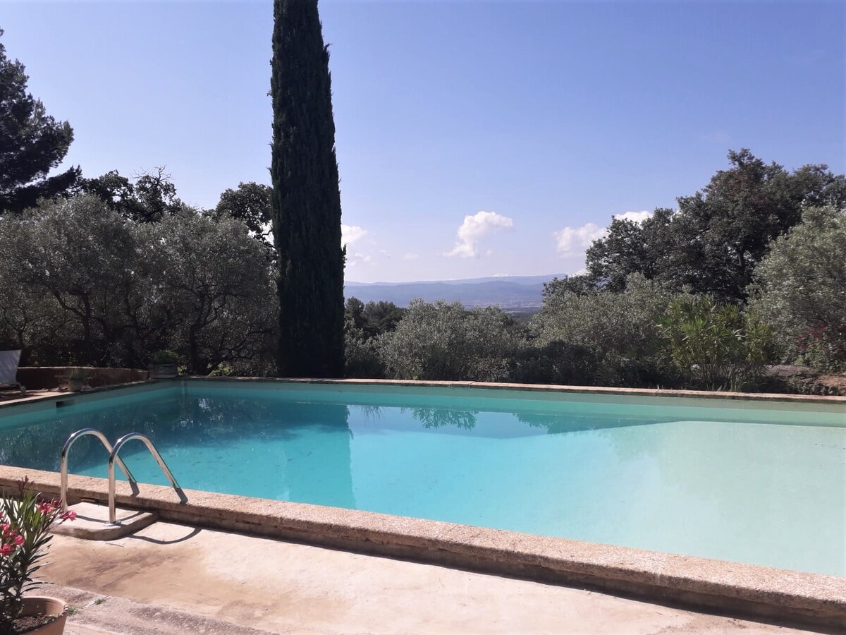 Aix, Sainte-Victoire, Ferme sur Propriété de 7 Ha