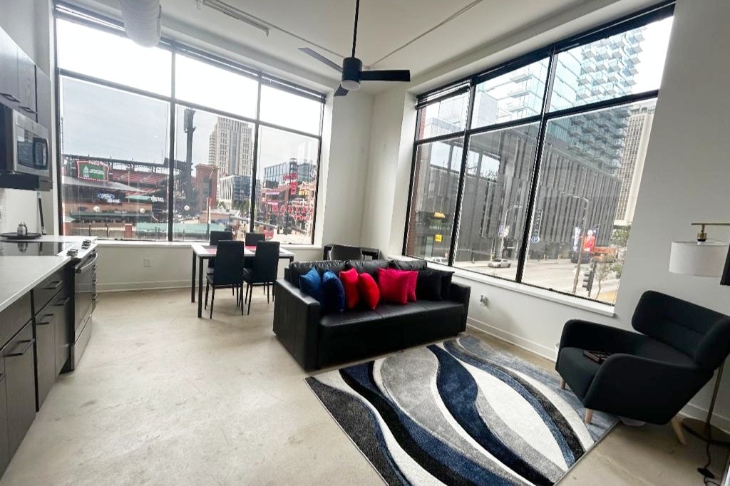 Cozy apt near Ballpark/Hockey/ Busch Stadium